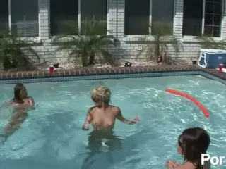 BOOTY SHAKE BBQ - Scene 9