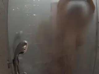 Mi Madrastra Caliente Se Traga Toda Mi Leche!!