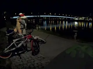 Real Amateur Public Sex Risky on the Park