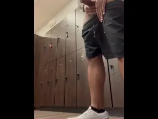 Got Horny at the Gym 💦 came twice in the Lockerroom😈 would you help me 👀
