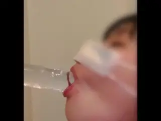 【 Selfie 】 I tried a Blowjob with a Thick Dildo.