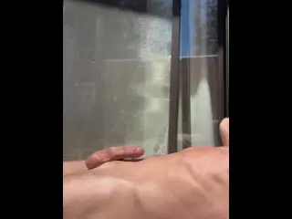 Handsfree Cumshot Tanning in Public