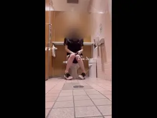 Masturbation in a Public Toilet ♡ I tried Standing with a Crab Crotch!