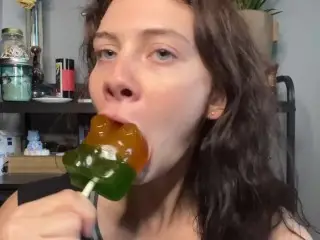 Suckasaurus ASMR Giant Gummy Bear Sucking !