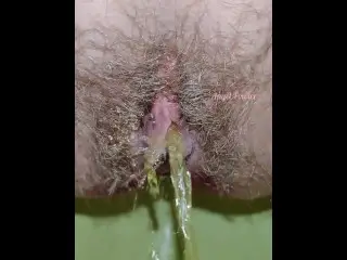 Hairy Creamy Pussy Pissing Loudly in the Toilet