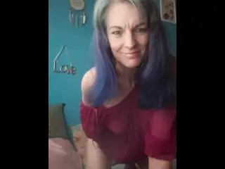 Hot as MILF Hippie Hidee Teasing Hot as Fuck JOI with Cumcount down when she says so