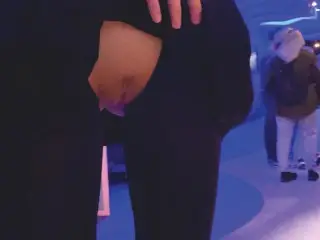 Teaser - Flashing my Pussy at the 🐙 Aquarium 🪸, in a Silky Crotchless Leggings 😚 - Moriya Exhibit