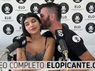 MILU LOPEZ CHUPA LA PALETA EN EL CUARTO PICANTE DE ELO PODCAST