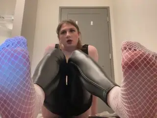 Horny Trans Girl Eats Cum after Fucking Ass in Leather Leggings