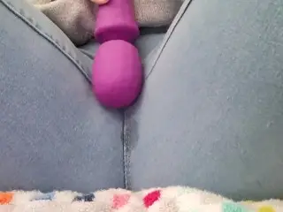 Squirting in my Jeans