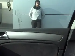 SYRIAN WOMAN HAS ROUGH CAR SEX IN GERMANY