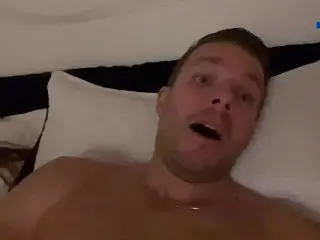 SNEAKY SOLO JERK