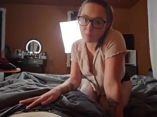 Step Bro Wakes up to Horny Step Sis | Full Video on OnlyFans