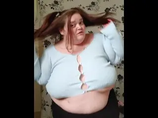 BBW Dancing to Music while trying on Clothes