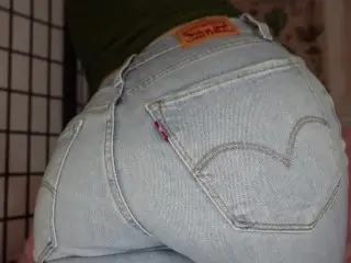 Jeans Farts