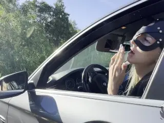 Rygning Er Skadeligt, Men Det Er Godt at Sutte! Hårdt Blowjob i Stedet for En Cigaret