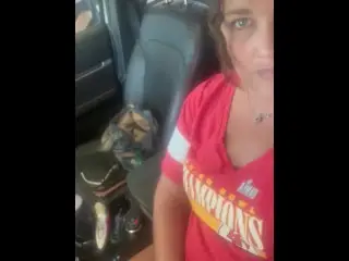 Risky MILF Gets Oil Changed 👀 see more on Fans.ly/MalloryKnox37