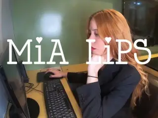 Mia Lips 👄 Sexy Secretary have Problem with her Computer and Systems Engineer help her get Wet