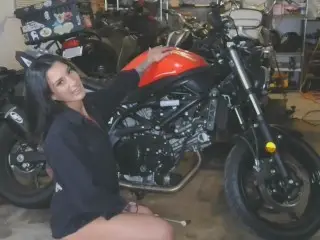 Motorcycle Mechanic Asks for another Form of Payment ( Homewrecking Roleplay) Siclianprincess