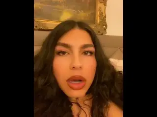 A little Shemale with a Big Surprise😈