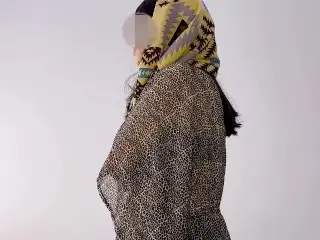 وقتی فهمیدم آجیم برای پول بیشتر به رئیسش میده گفتم به منم باید بده داستانی مکالمه زیاد Step Sister