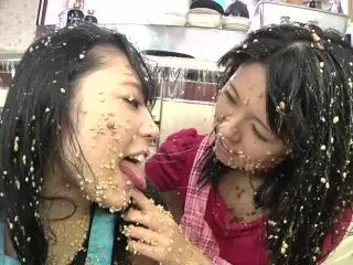 Subtitled Extreme Japanese Natto Sploshing Lesbians