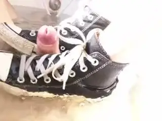 Under Water Footjob by Converse