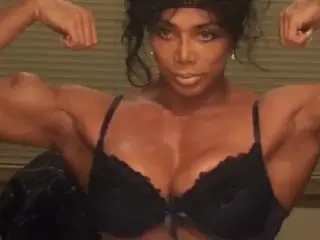 Female Bodybuilder Latia Flexes Huge Muscles @ Clips4sale/studio/42900