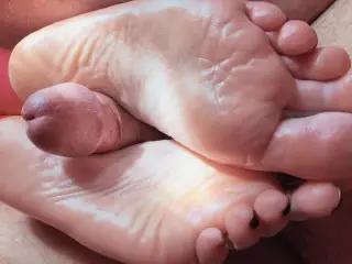 Perfect Teen Feet Solejob Massive Cum | Footjob Soles Long Toes Worship