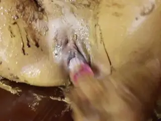 Peanutbutter, Chocolat Topping and Masturbation on the Kitchentable