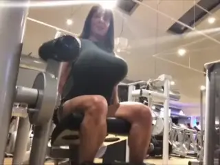 Deadly Leg Extension. you want to Die? take a Seat in my Quads