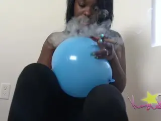 Kassey Starr Somking Balloon Pop