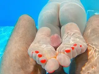 GINGER MERMAID UNDERWATER FOOTJOB POV | Perfect Soles Long Toes Red Nails