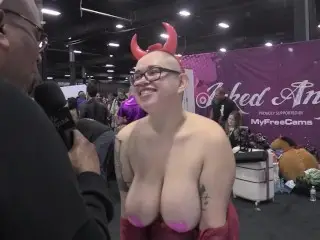 Shammy in the Streets - Exxxotica Expo (Uncut)