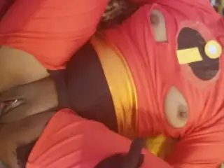 Ebony Cosplay the Incredibles Elastigirl Helen Parr Ignoring Husbands Call