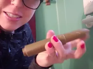 MILF Teaches you how to Change the Toilet Paper Roll