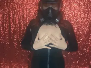 Latex Catsuit and Gas Mask FREE Full Video Gasmask Rubber Deannadeadly