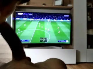 A Rich Blowjob while we Play FIFA 20