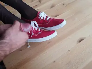 Cum on her very Sexy Small Keds