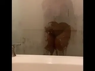 BBW Twerks for me in Vegas Shower