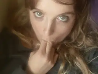 Watch me Tease my Lil Twat 😉🤤🤤 so Horny 😏