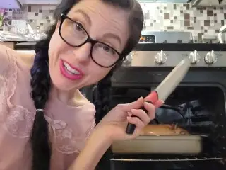 Nerdy Faery Prepares and Devours Tommy Piggy (Vegan Trigger Warning)