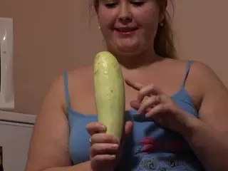 Mature BBW Housewife MILF Hot Zucchini Masturbation in Kitchen