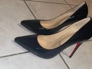 Girlfriends new Heels Blessed with Cum