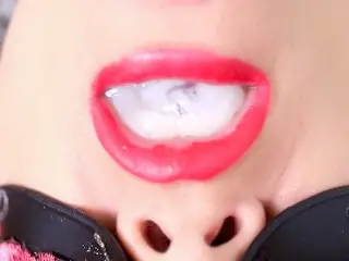 Surprise Huge Cumshot Load in Stepsister's Mouth - Sensual Red Lips