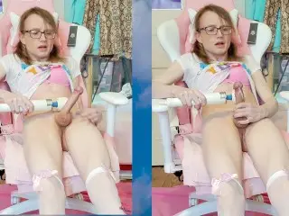 Gamer Girl Builds a Gaming Chair Slideshow