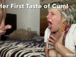 Her first Taste of Cum: Swallowing her Teacher’s Cum for a Good Grade