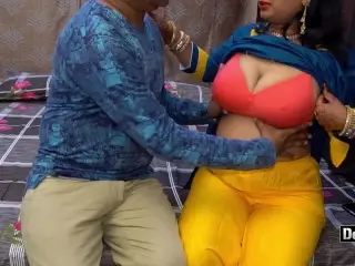 Desi Pari Aunty Fucked for Money with Clear Hindi Audio