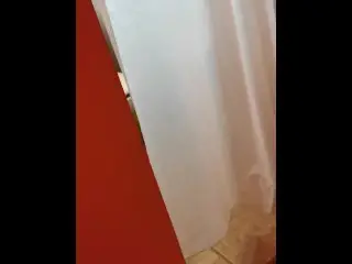  BAÑANDOSE y Termina Dandome Una Mamada