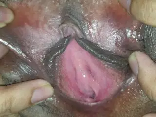 Desi Wife Pussy Closeup Homemade Live Chat मेरी पत्नी अजनबी के साथ